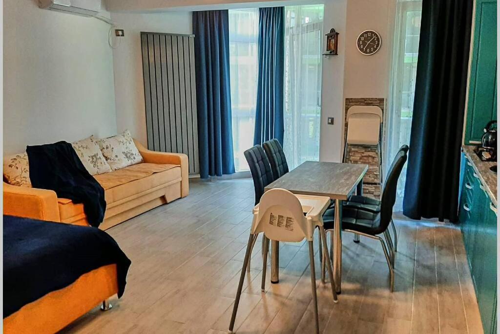 Eka Studio - Pool & Spa Beach Resort Năvodari Εξωτερικό φωτογραφία