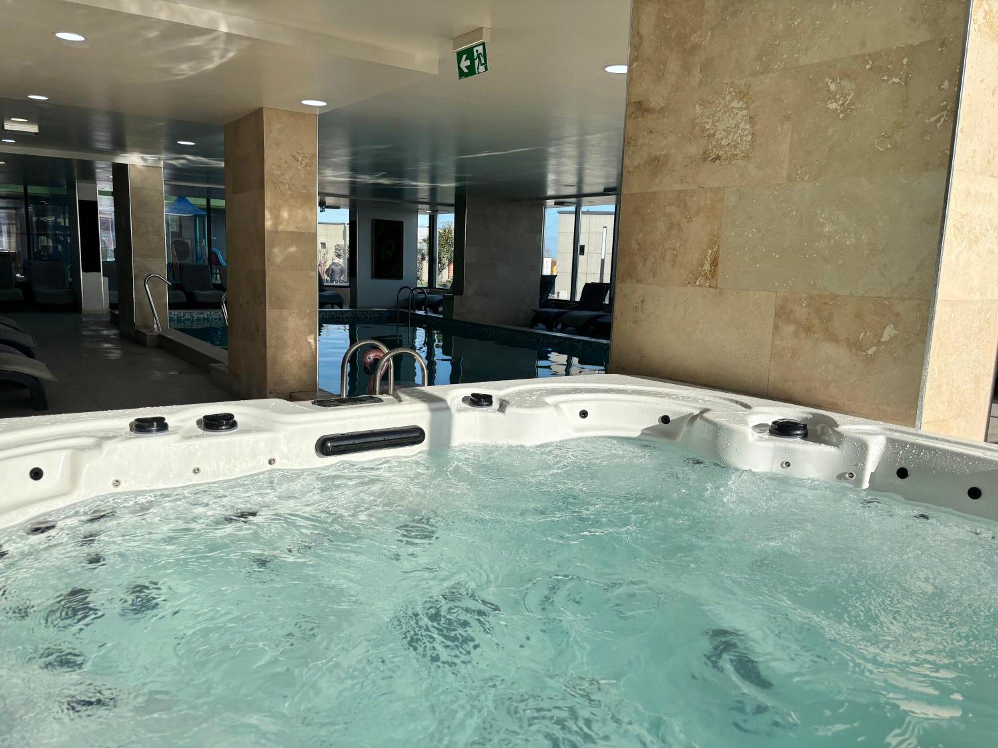 Eka Studio - Pool & Spa Beach Resort Năvodari Εξωτερικό φωτογραφία